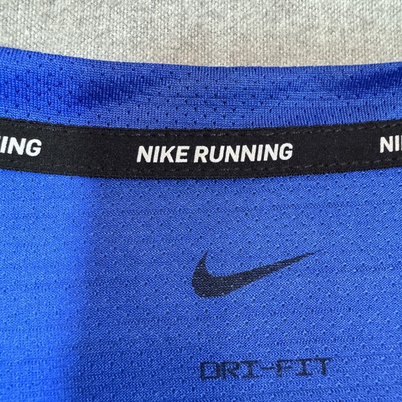 Nike Miler Shirt Mens‎ Large Dri-FIT Running Blue AJ7565-480 Athletic Tee Top - Picture 4 of 12